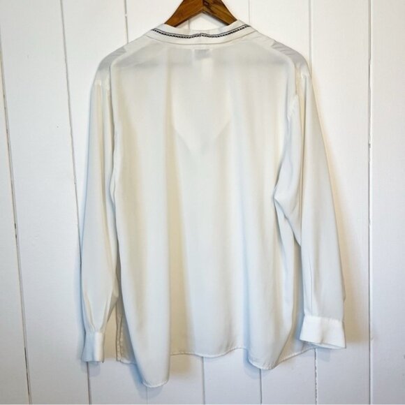 Vintage Script for Penningtons White Detailed Collared Blouse. Size 38. - Picture 8 of 8